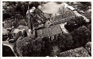 A05 Luchtfoto Ned. Herv. Kerk Vorden